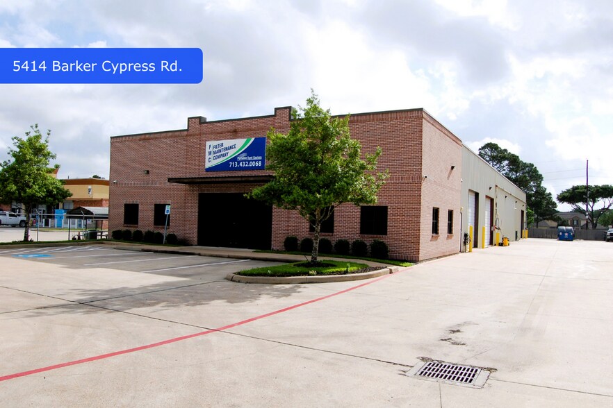 5414 Barker Cypress Rd, Houston, TX à vendre - Photo du bâtiment - Image 1 de 7