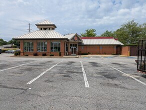 890 N Main St, Alpharetta, GA for lease Building Photo- Image 2 of 4