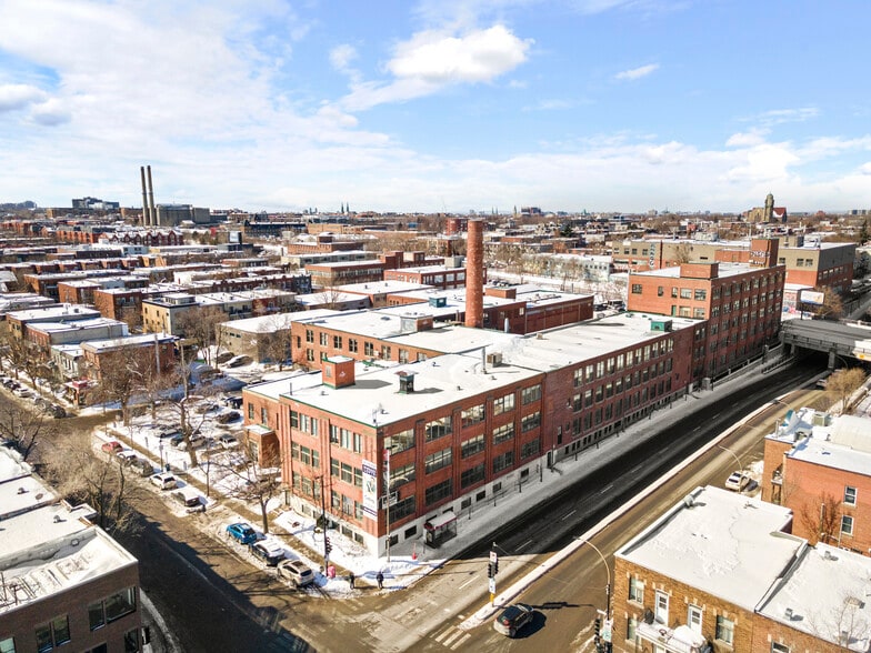 5425 Rue De Bordeaux, Montréal, QC for lease - Building Photo - Image 2 of 15