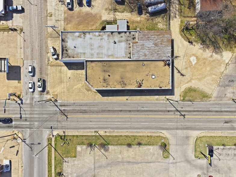2404 18th st, Waco, TX for sale - Aerial - Image 3 of 7
