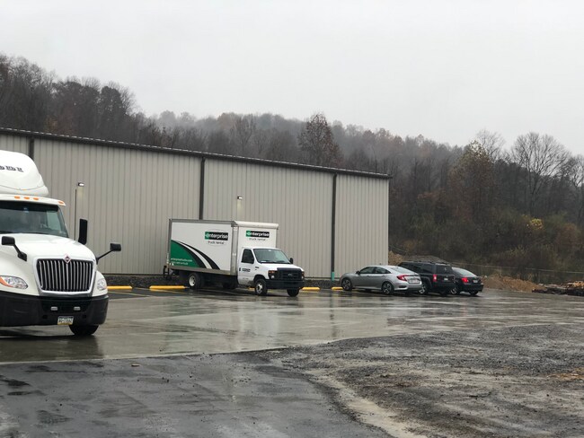 Plus de détails pour 2019 Pleasant Valley Rd, Fairmont, WV - Industriel à vendre
