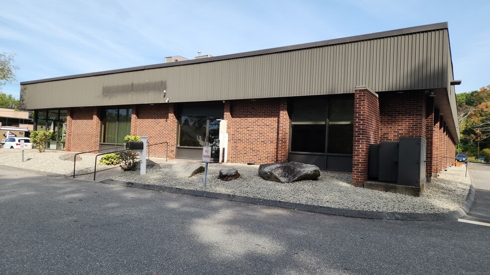 730 Hebron Ave, Glastonbury, CT for lease - Building Photo - Image 1 of 9