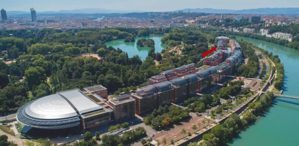 63-67 Quai Charles De Gaulle, Lyon à vendre - Photo du bâtiment - Image 2 de 22