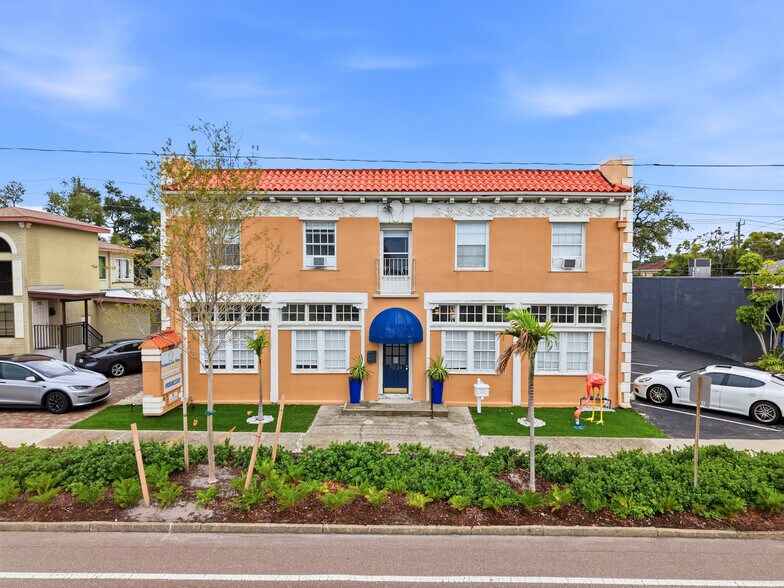 7024 Central Ave, Saint Petersburg, FL à vendre - Photo du bâtiment - Image 1 de 49