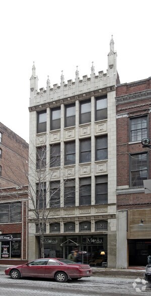 1214 Washington Ave, Saint Louis, MO à louer - Photo du bâtiment - Image 2 de 2