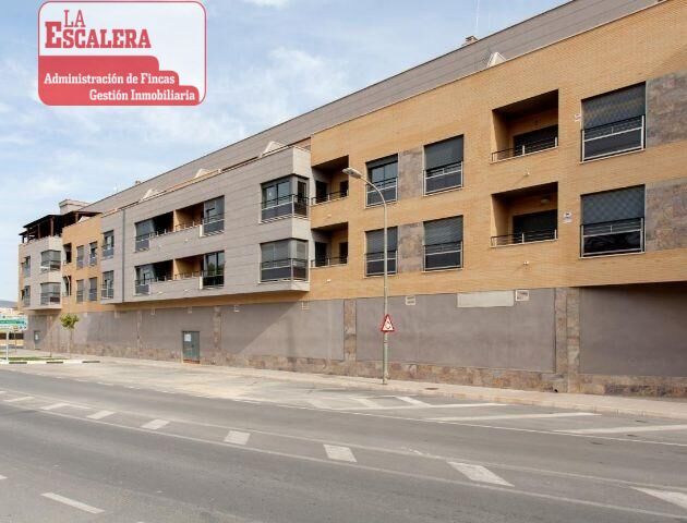 Immeuble residentiel dans Bigastro, Alicante à vendre - Photo du bâtiment - Image 2 de 2