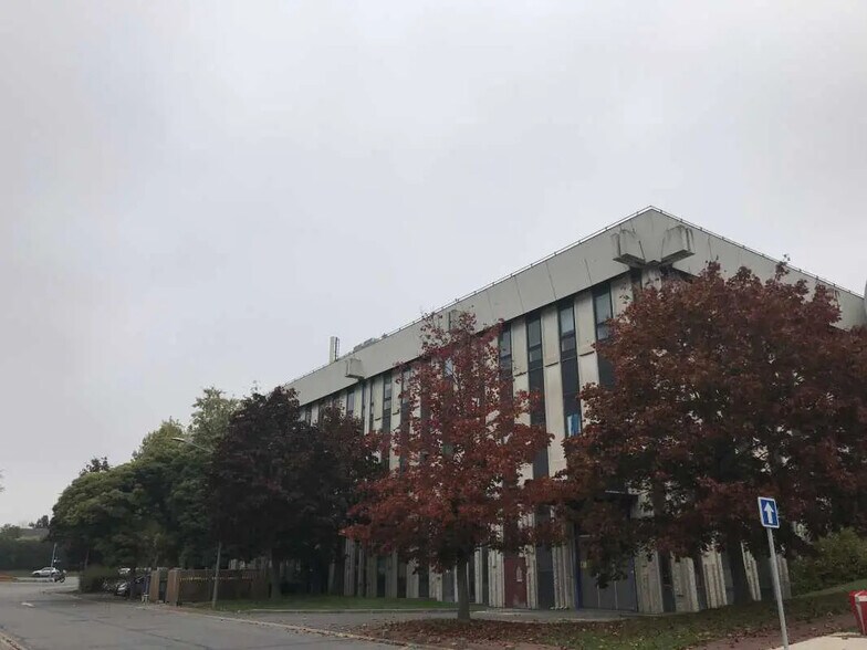 21 Rue Des Cévennes, Rungis à louer - Photo du bâtiment - Image 2 de 13