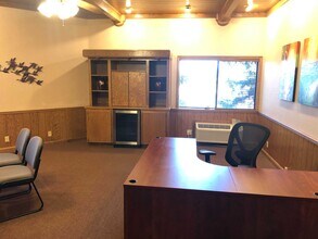 1510 Poole Blvd, Yuba City, CA for lease Interior Photo- Image 2 of 6