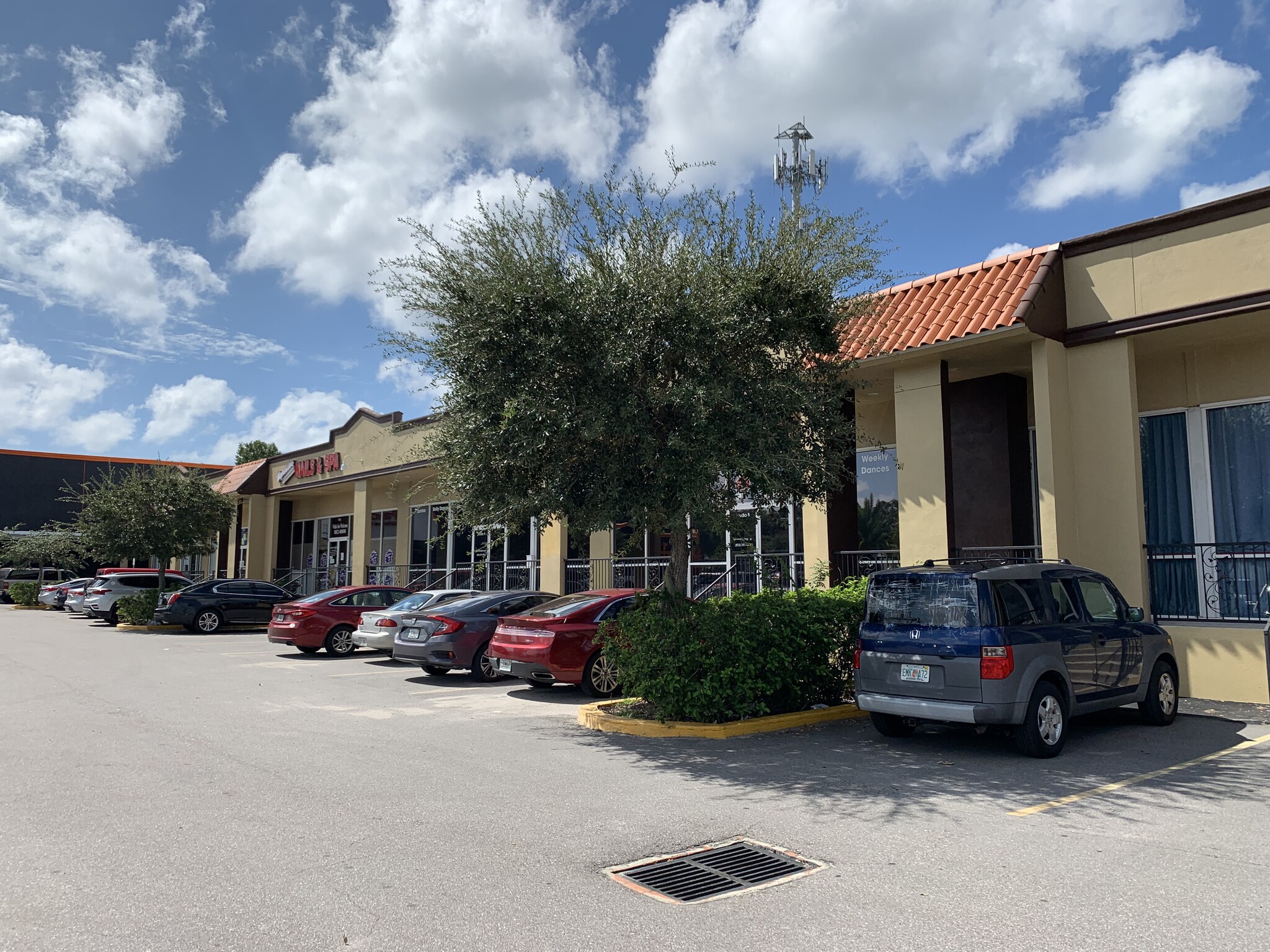 8320a W Hillsborough Ave, Tampa, FL for sale Building Photo- Image 1 of 1