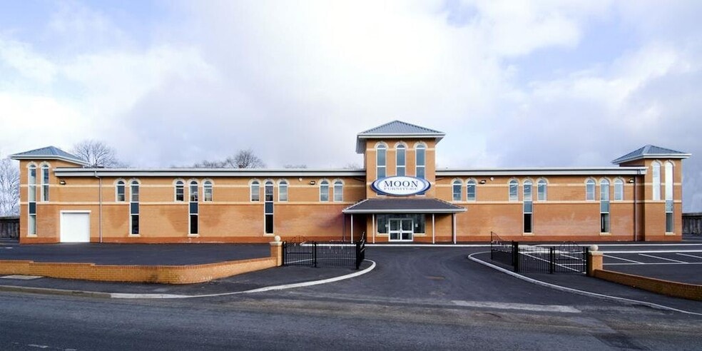 Rock Valley Way, Rochdale for lease - Building Photo - Image 2 of 11