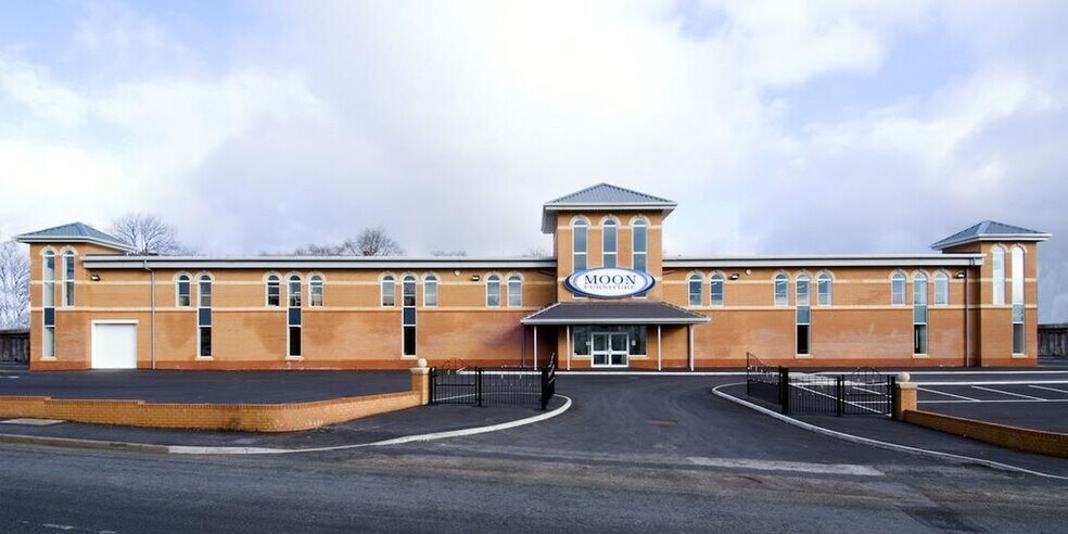 Rock Valley Way, Rochdale à vendre - Photo du bâtiment - Image 2 de 12