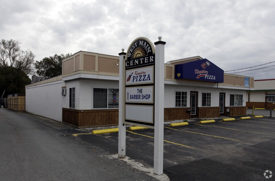 657-661 W Main Rd, Middletown, RI for sale - Building Photo - Image 2 of 2