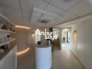 Plus de détails pour Bureau à vendre
