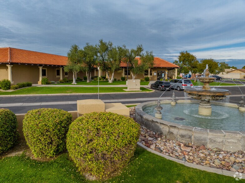 5620 W Thunderbird Rd, Glendale, AZ à vendre - Photo du bâtiment - Image 2 de 13