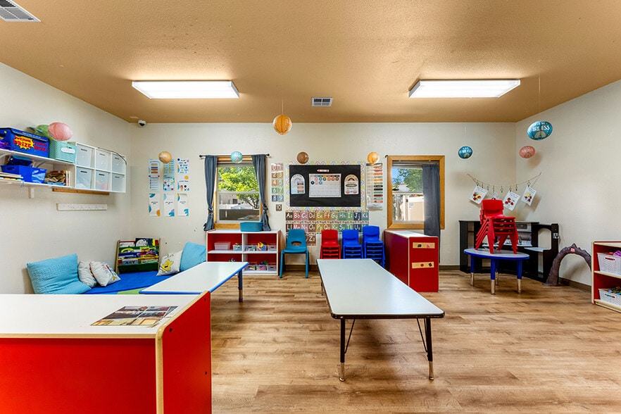 Early Education Portfolio portfolio of 4 properties for sale on LoopNet.ca - Building Photo - Image 2 of 49