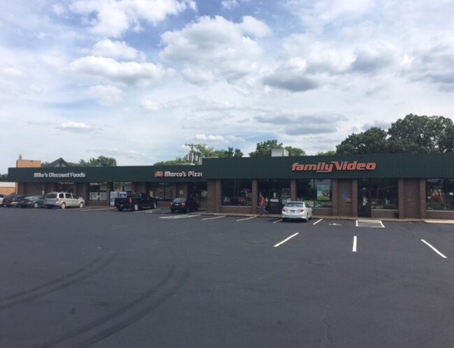 More details for 504-516 E River Rd, Anoka, MN - Retail for Lease