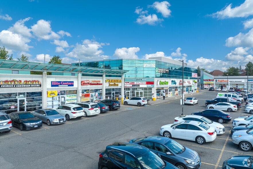 2260 Bovaird Dr E, Brampton, ON for sale - Building Photo - Image 3 of 4