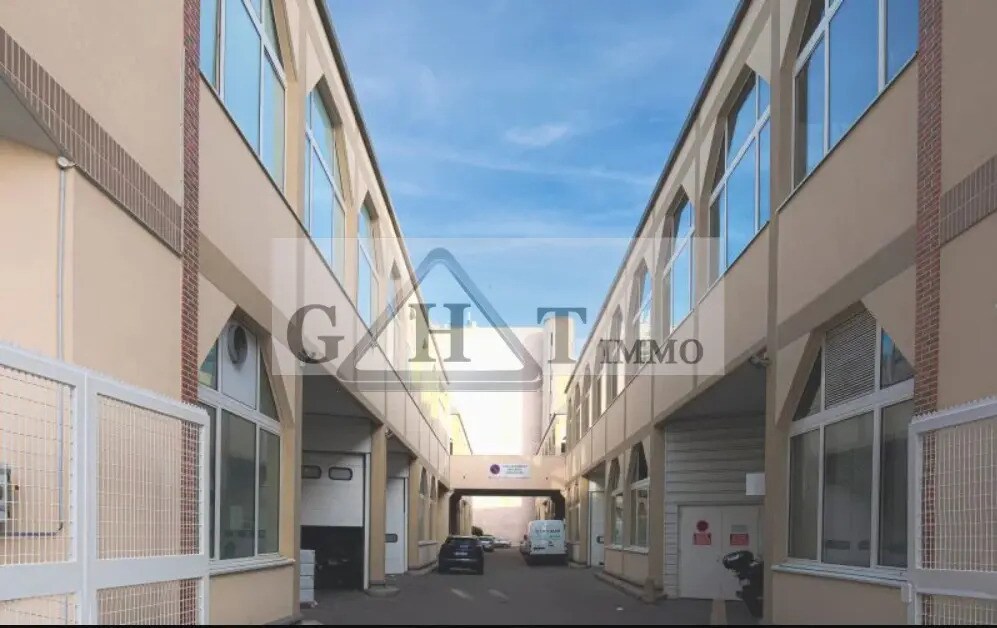 Industrial in Aubervilliers for lease Building Photo- Image 1 of 5