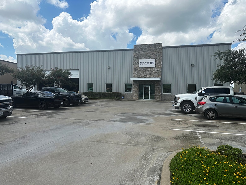 5617 Campbell Rd, Houston, TX à louer Photo du bâtiment- Image 1 de 4