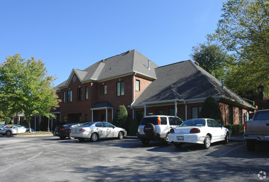 8870 Cedar Springs Ln, Knoxville, TN à vendre - Photo principale - Image 1 de 1