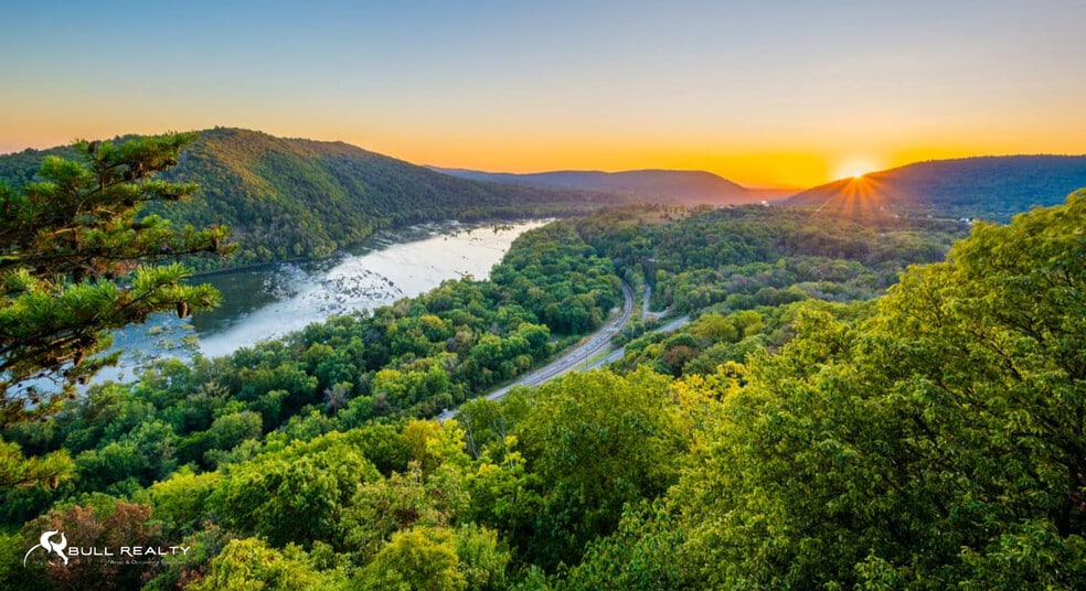 1 Shumate Falls, Rich Creek, VA for sale - Building Photo - Image 2 of 61