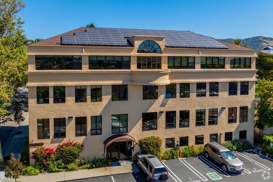 1120 Nye St, San Rafael, CA à louer - Photo du bâtiment - Image 2 de 4