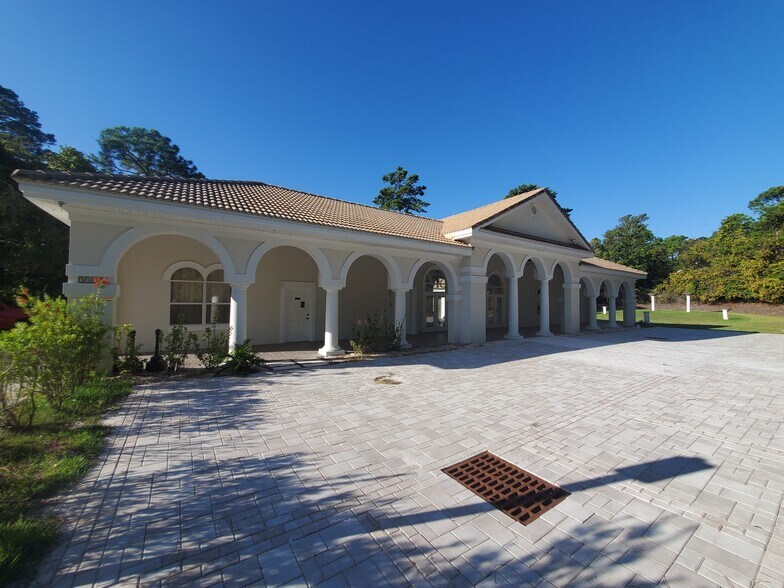 3375 W County Highway 30A, Santa Rosa Beach, FL à louer - Photo du bâtiment - Image 2 de 35