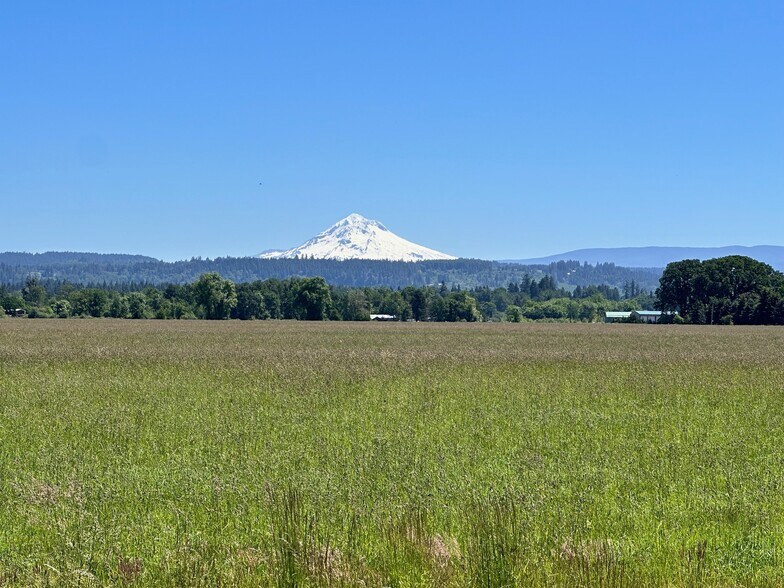 Dowty Rd, Eagle Creek, OR à vendre - Photo du bâtiment - Image 1 de 12