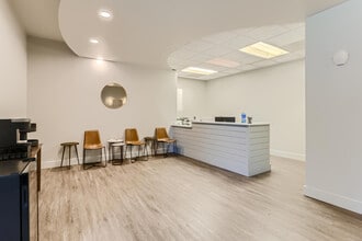 2021-2135 NW Miller Rd, Portland, OR for lease Interior Photo- Image 2 of 6