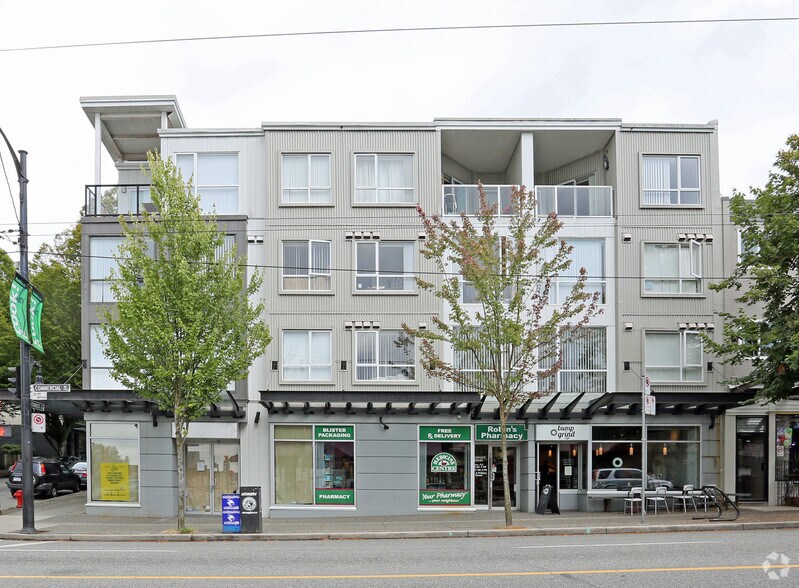 1718 Venables St, Vancouver, BC à vendre - Photo du bâtiment - Image 3 de 5