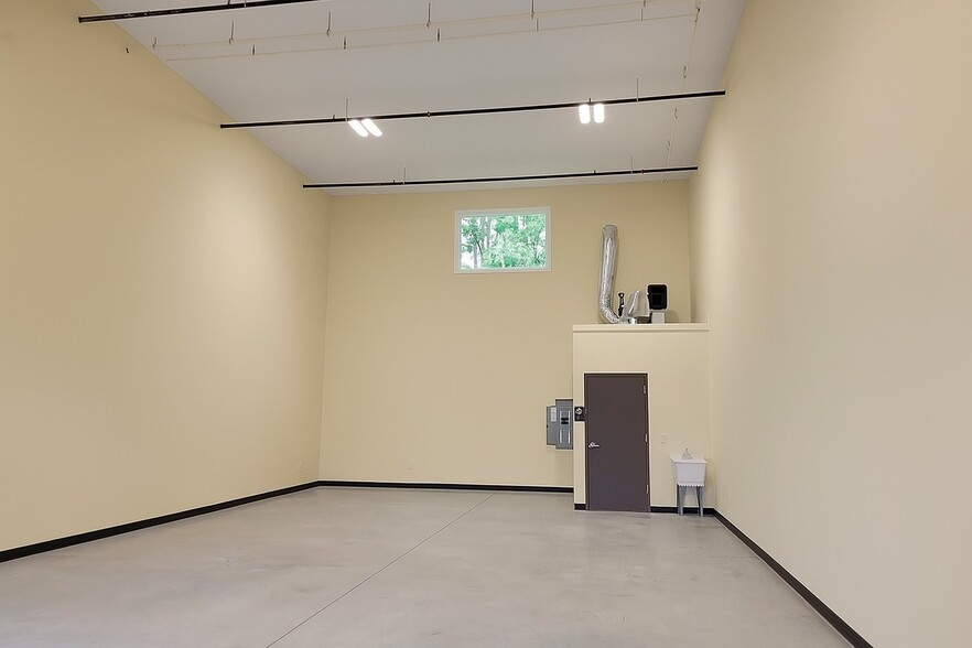 3770 Francis Cir, Alpharetta, GA for sale - Building Photo - Image 3 of 4