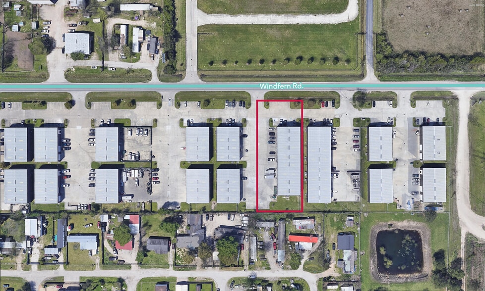 10187 Windfern Rd, Houston, TX à louer - Aérien - Image 3 de 3