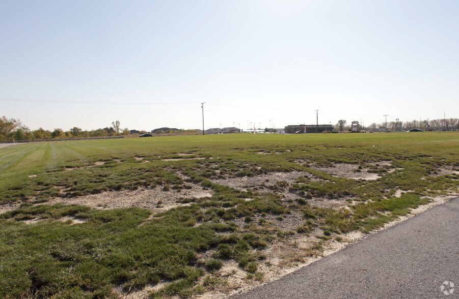 10795 Broadway, Crown Point, IN à louer - Photo du bâtiment - Image 1 de 3