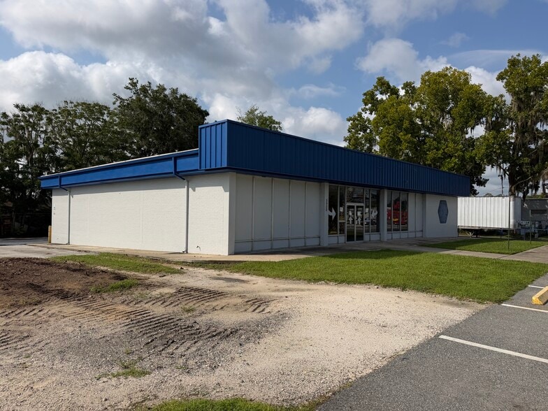 5920 SE Hames Rd, Belleview, FL for sale - Building Photo - Image 3 of 16
