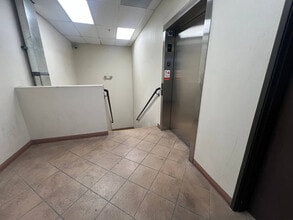 12998 Hesperia Rd, Victorville, CA for lease Interior Photo- Image 1 of 50
