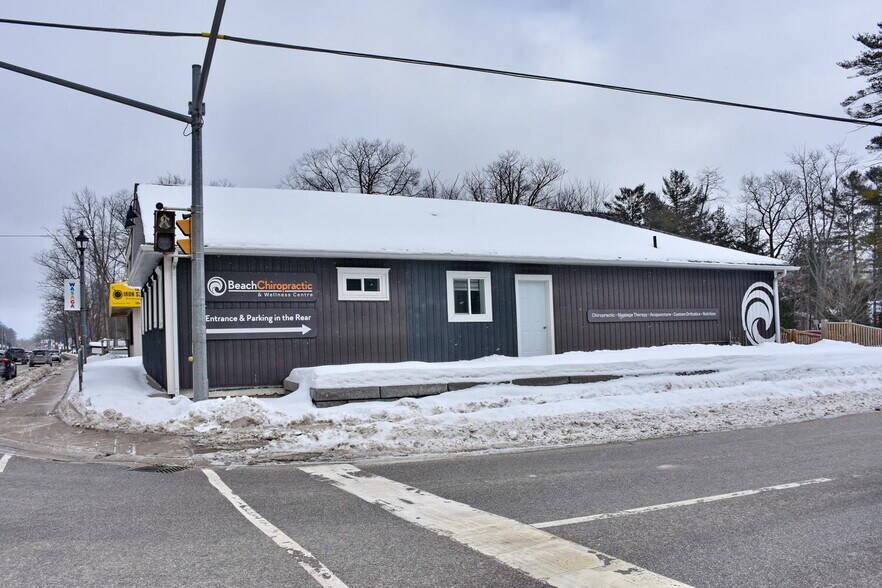 1535 Mosley St, Wasaga Beach, ON à vendre - Photo du bâtiment - Image 2 de 30