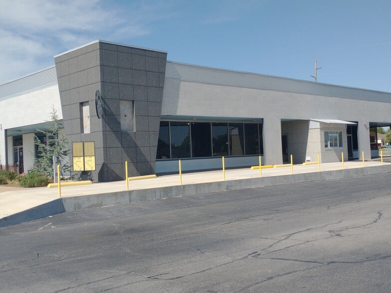 6708-6726 NW Cache Rd, Lawton, OK à louer - Photo du bâtiment - Image 2 de 3