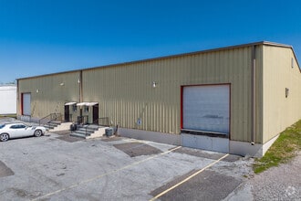 7812 Francine Dr, New Port Richey, FL for lease Building Photo- Image 2 of 12