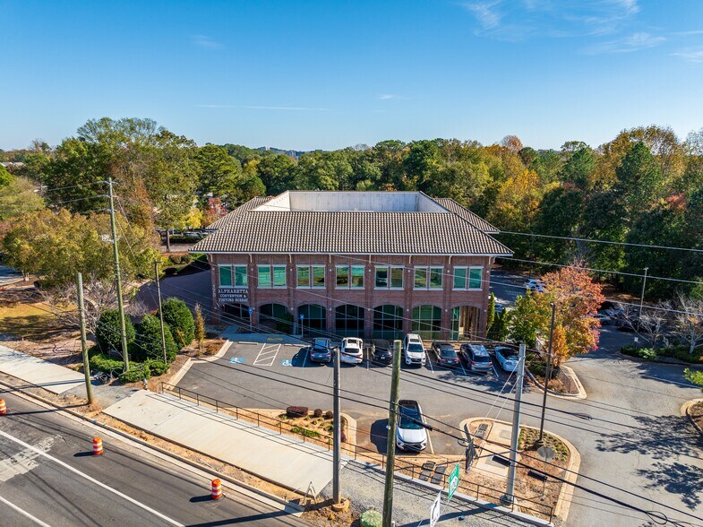 178 S Main St, Alpharetta, GA à vendre - Photo du bâtiment - Image 2 de 13