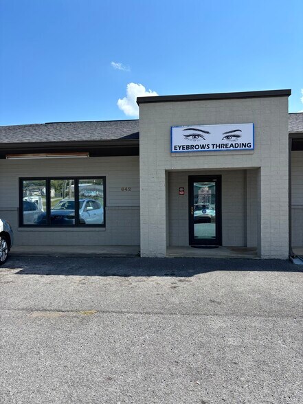 642 Cosby Hwy, Newport, TN à louer - Photo du bâtiment - Image 2 de 11