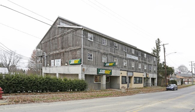 Plus de détails pour 428 Main St, Slippery Rock, PA - Bureau/Commerce de détail à louer