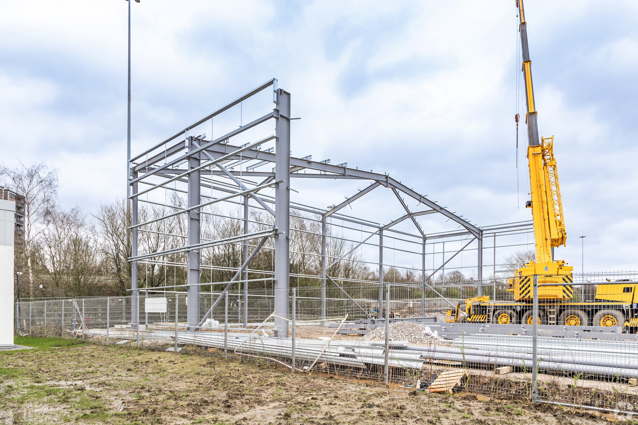 Albert St, Oldham for lease Primary Photo- Image 1 of 4