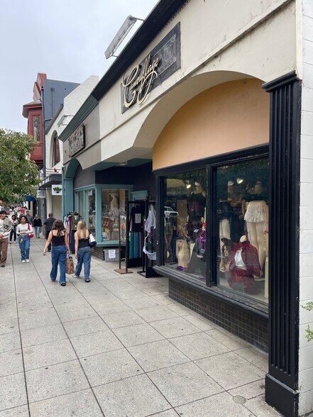 1326-1332 Commerce Ln, Santa Cruz, CA à vendre - Photo du bâtiment - Image 3 de 9