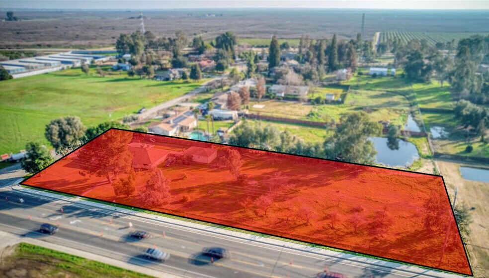 37366 Avenue 12, Madera, CA à vendre - Photo du bâtiment - Image 2 de 17