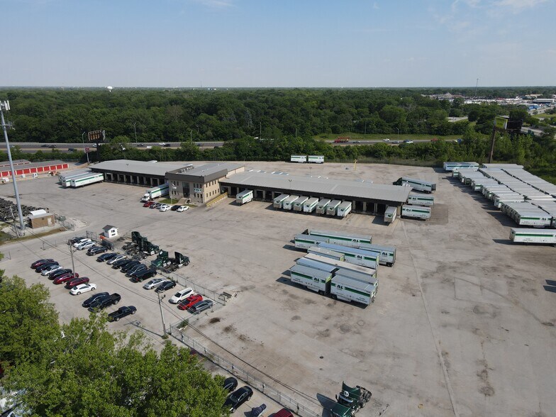16100 Springfield Ave, Markham, IL à louer - Photo du bâtiment - Image 3 de 5