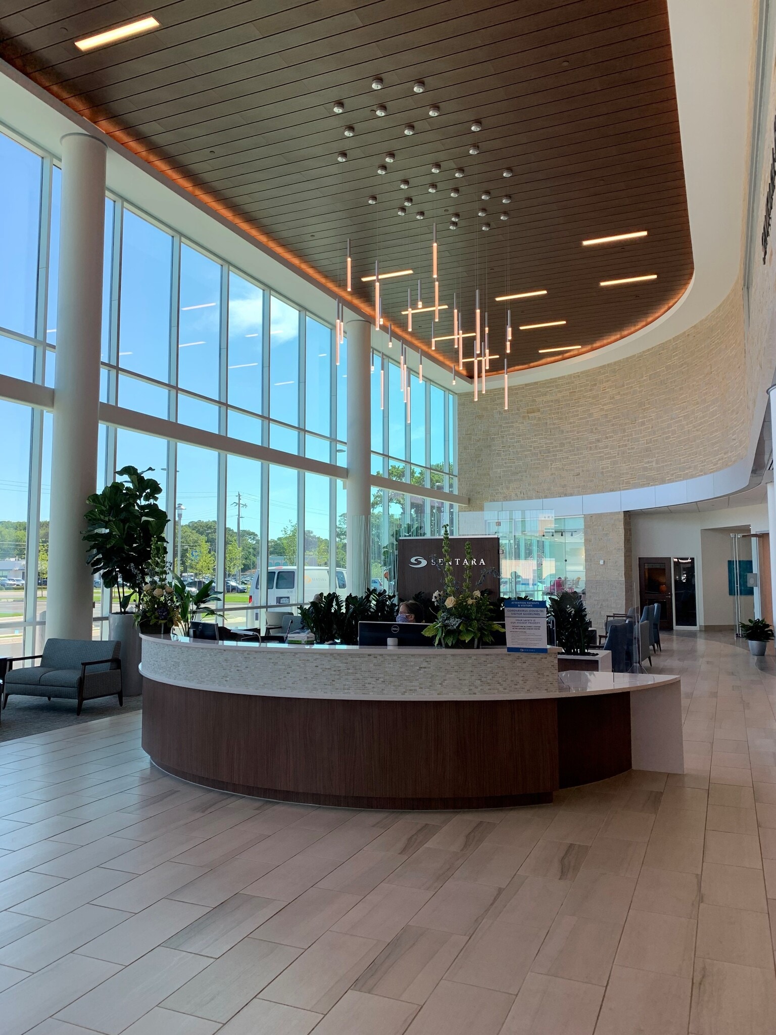 6251 E Virginia Beach Blvd, Norfolk, VA for lease Primary Photo- Image 1 of 6