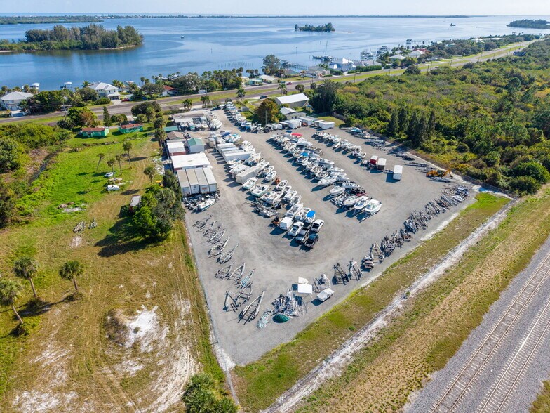 6240 US Highway 1, Grant-Valkaria, FL à vendre - Photo du bâtiment - Image 2 de 12