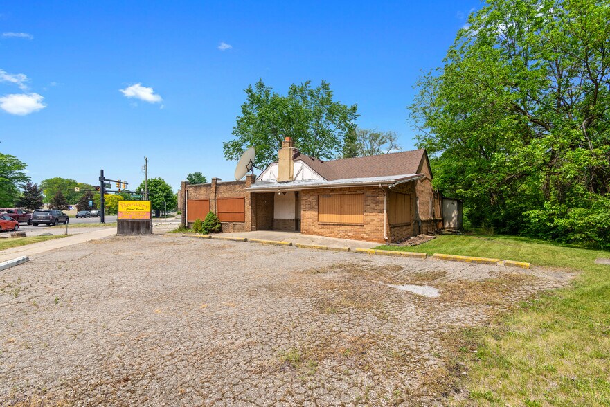 21090 Goddard Rd, Taylor, MI for sale - Building Photo - Image 2 of 20