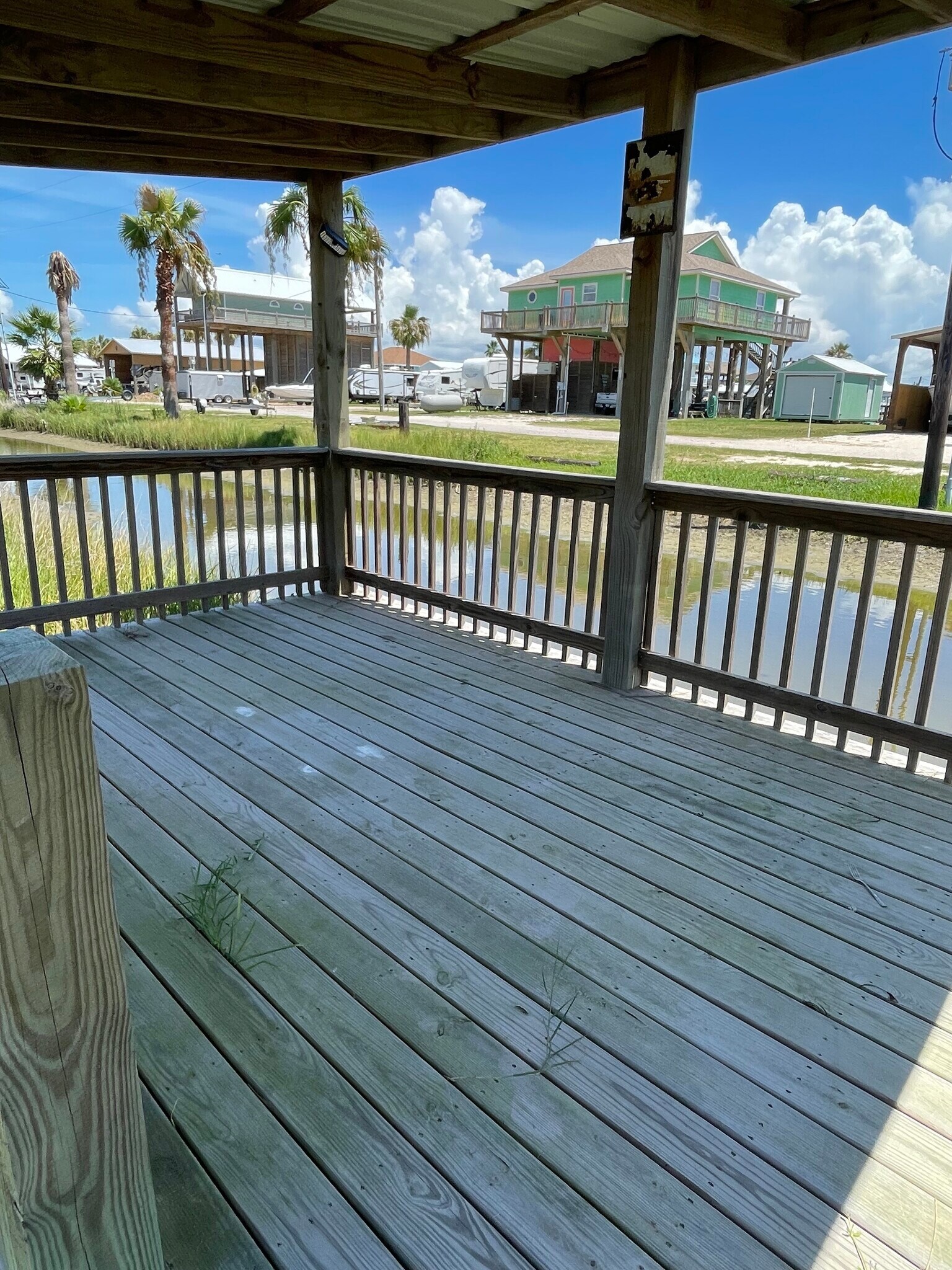 1204 Monkhouse, Crystal Beach, TX à vendre Photo principale- Image 1 de 10