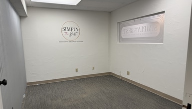 203 E Worth St, Grapevine, TX à vendre Photo intérieure- Image 2 de 3